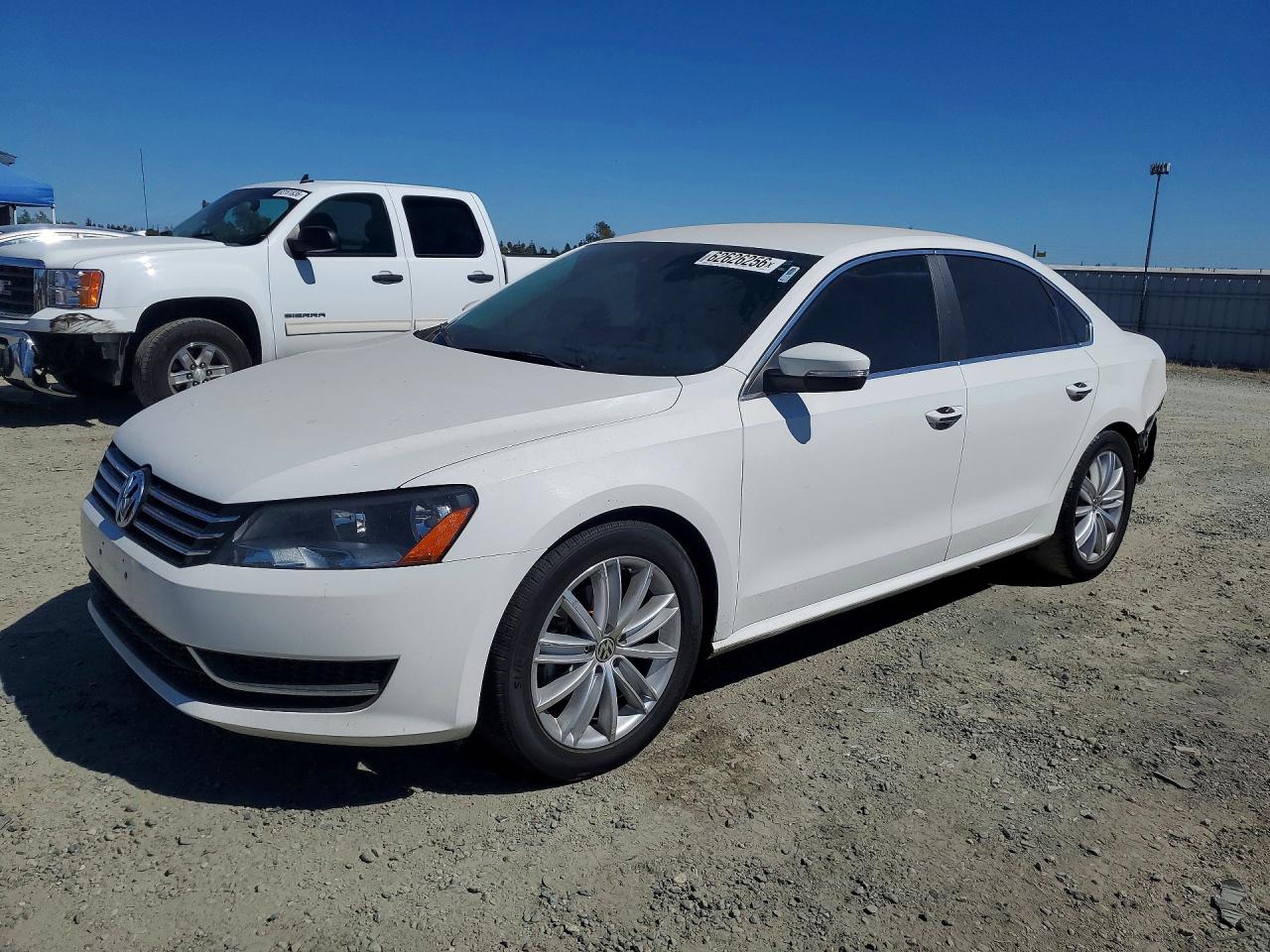 1VWBP7A35DC017528 · 2013 VOLKSWAGEN PASSAT