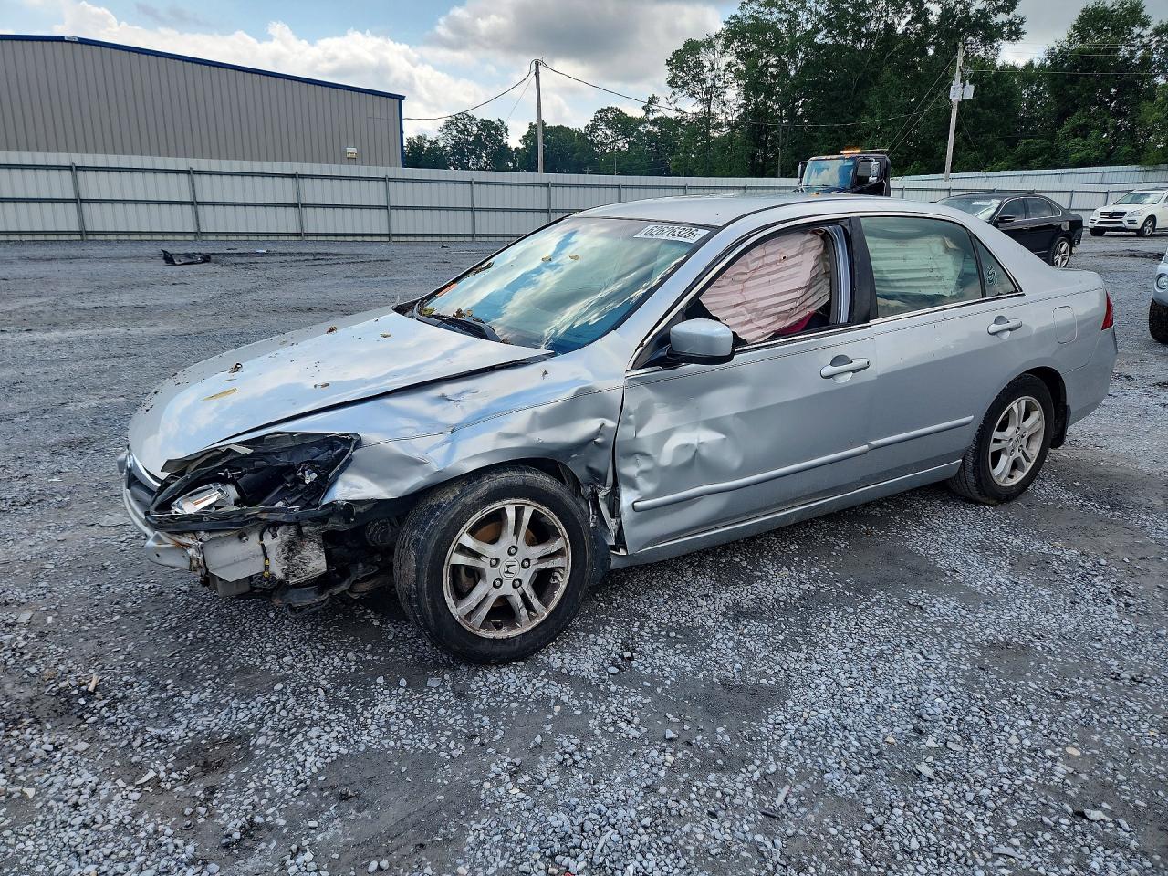1HGCM553X7A125420 · 2007 HONDA ACCORD