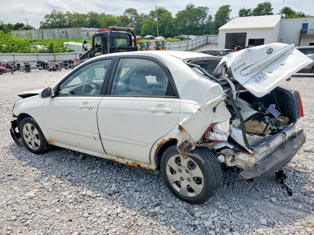 KNAFE122X85518368 · 2008 KIA SPECTRA · 2/13