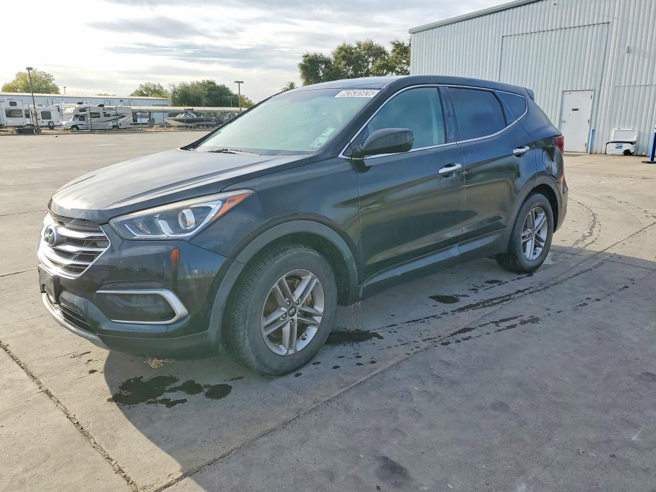 5XYZT3LB8JG571597 · 2018 HYUNDAI SANTA FE SPORT