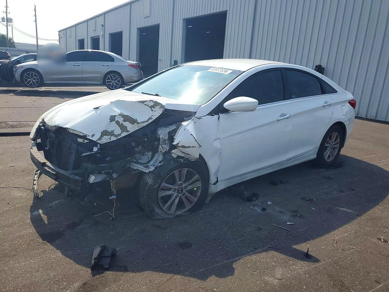 5NPEB4AC9DH616045 · 2013 HYUNDAI SONATA