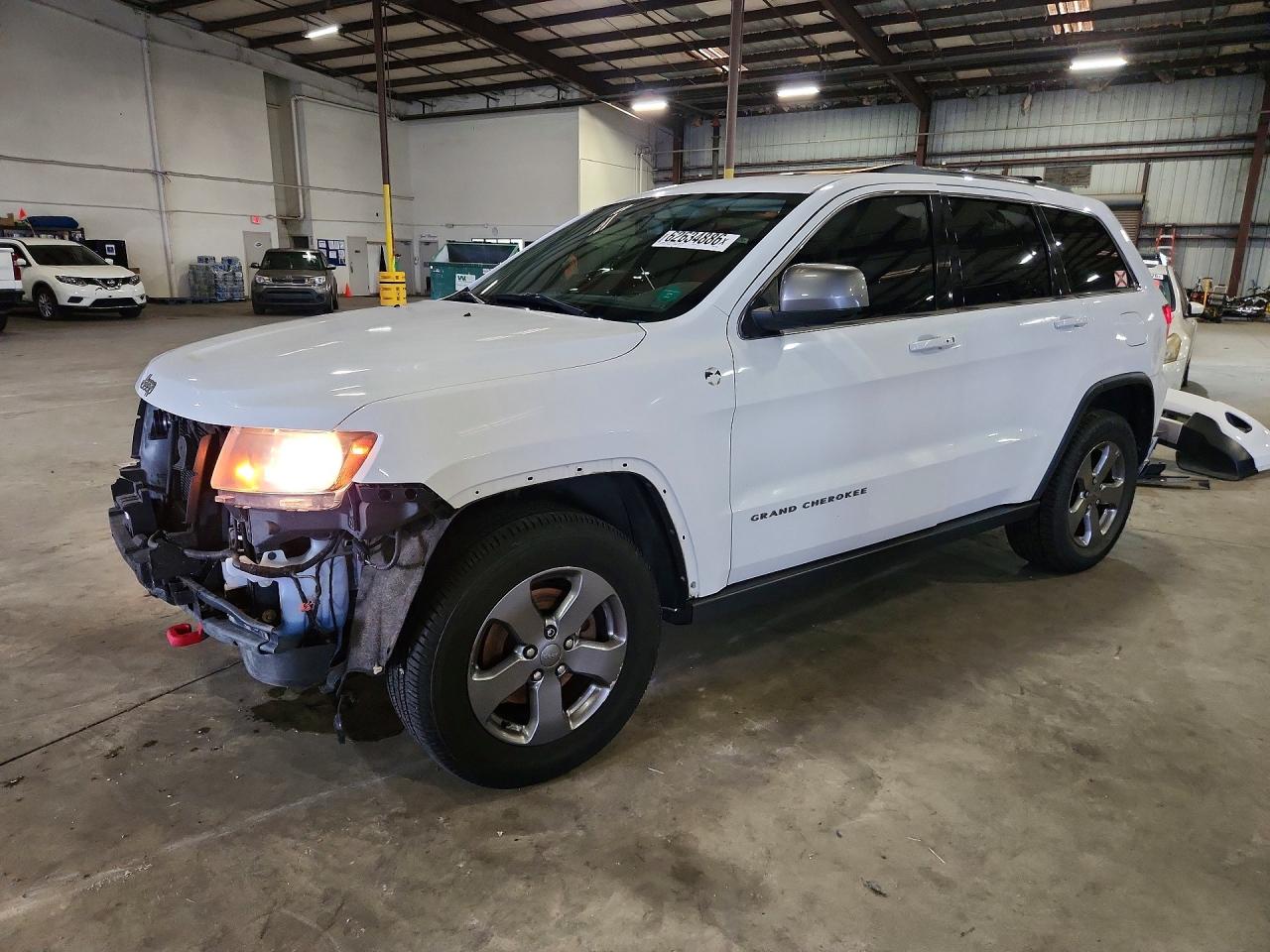 1C4RJFAG8DC647933 · 2013 JEEP GRAND CHEROKEE