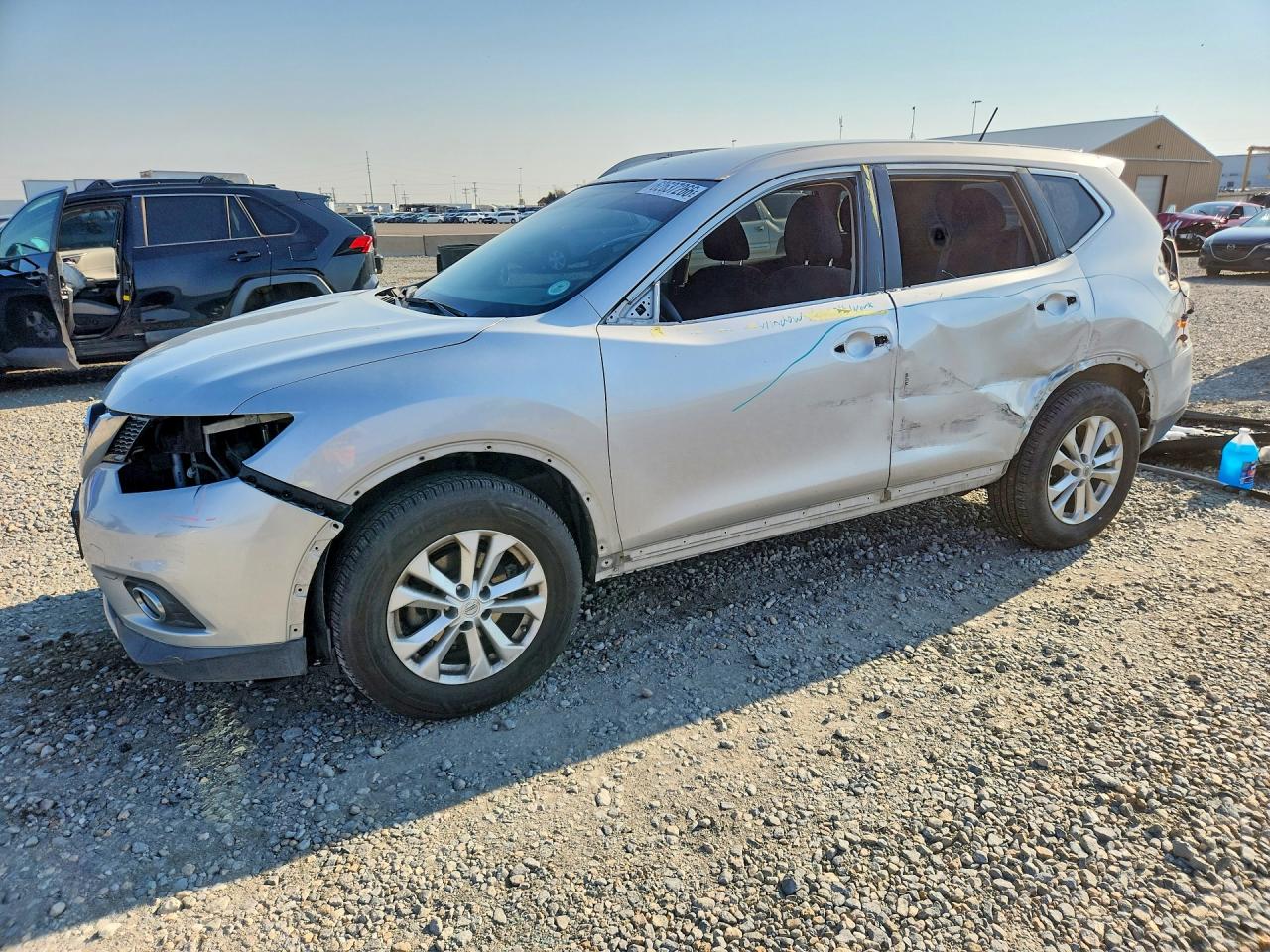 5N1AT2MV0FC779433 · 2015 NISSAN ROGUE