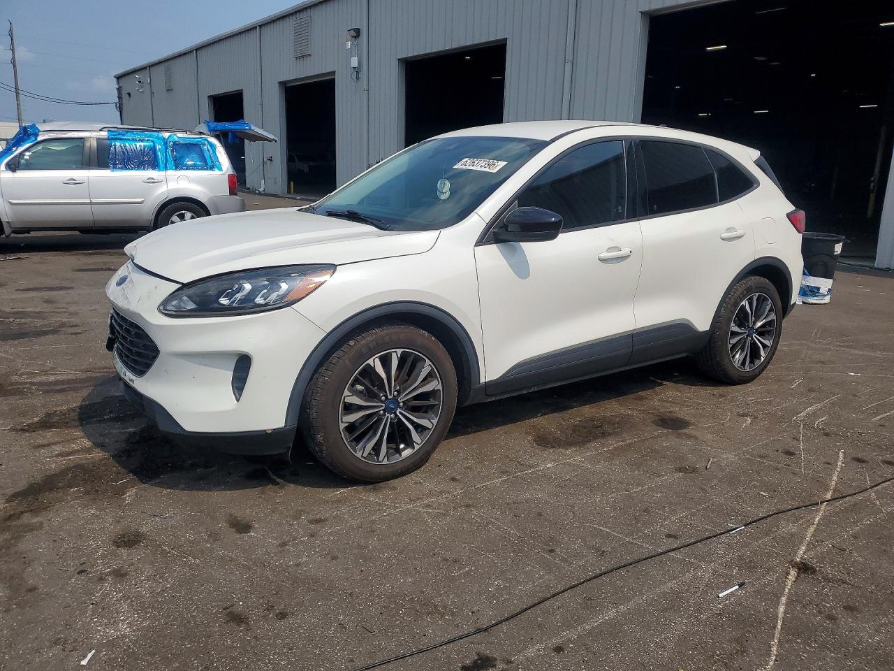1FMCU0BZ5MUA94478 · 2021 FORD ESCAPE