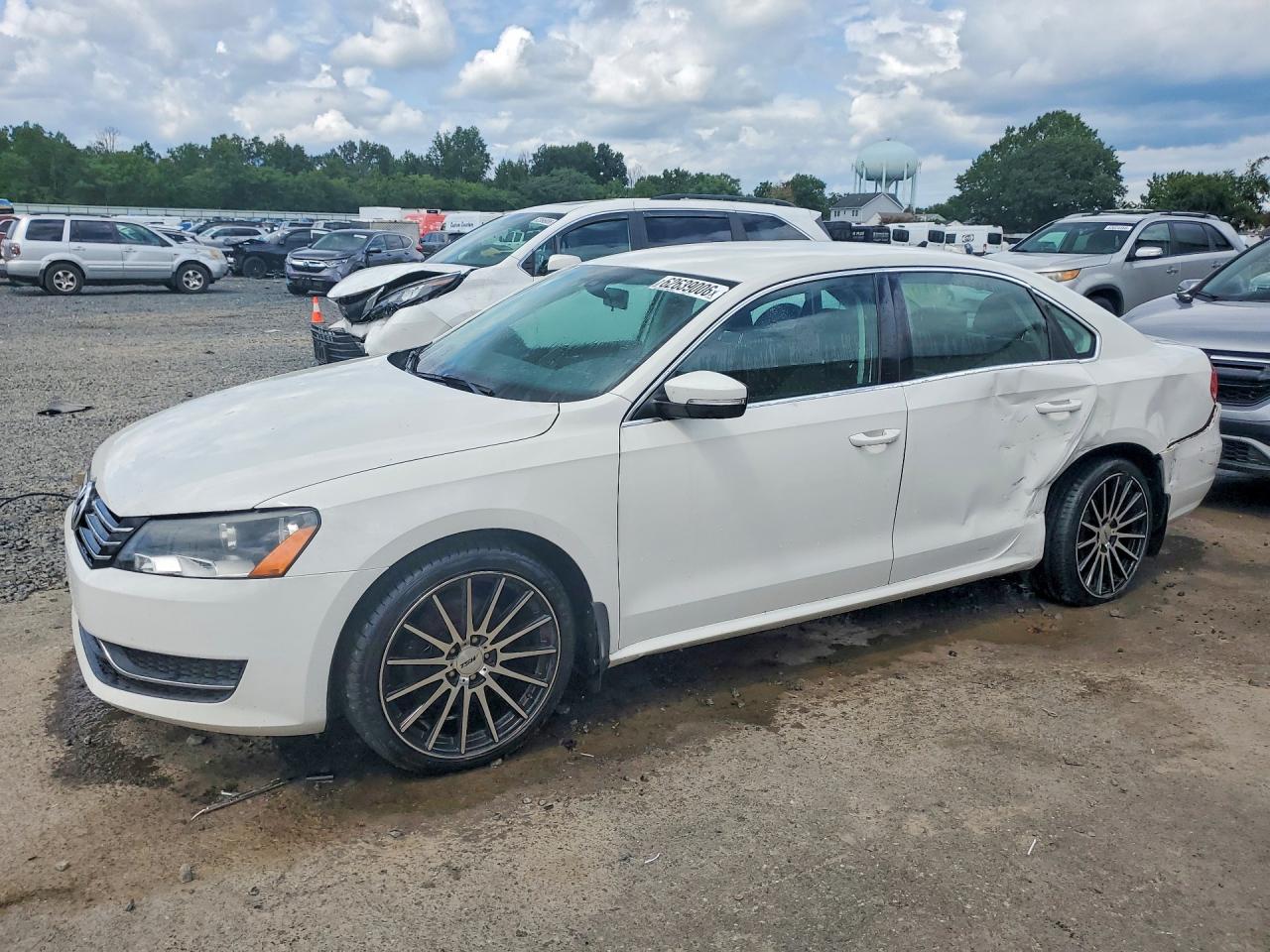 1VWBV7A36FC085927 · 2015 VOLKSWAGEN PASSAT
