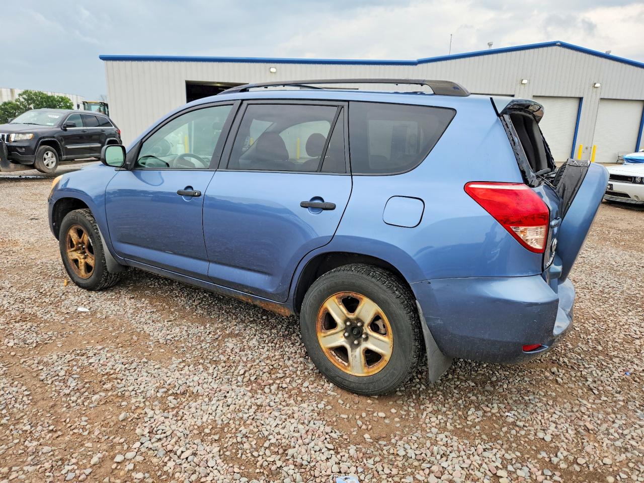 JTMBD33V086060973 · 2008 TOYOTA RAV4 · 2/13
