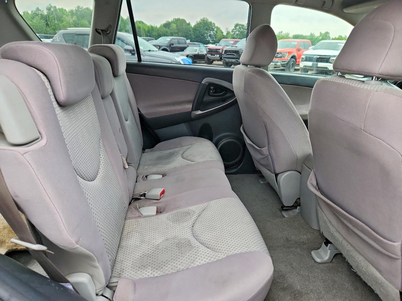 JTMBD33V086060973 · 2008 TOYOTA RAV4 · 11/13