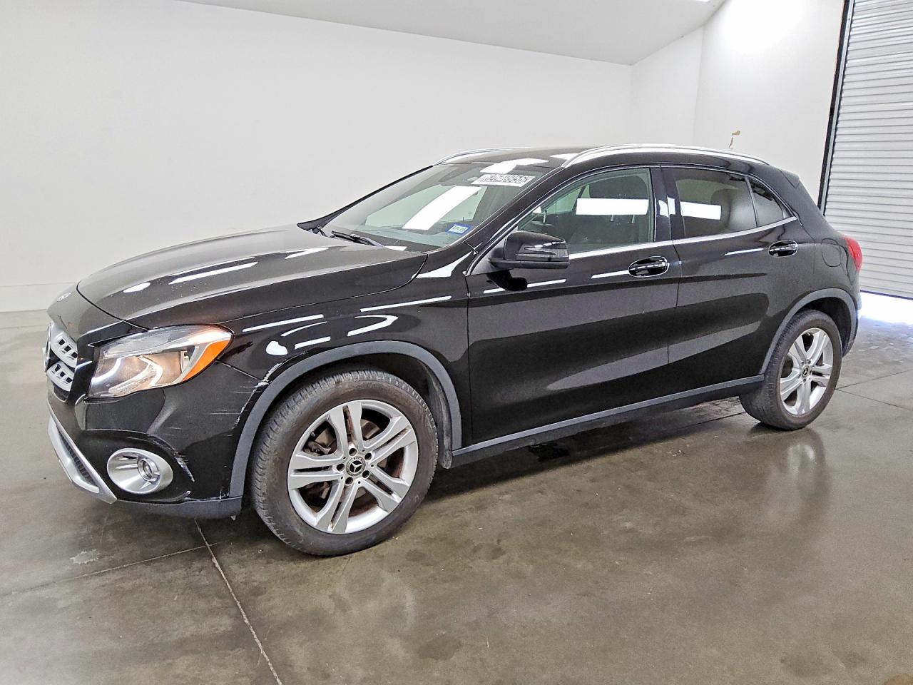 2020 MERCEDES-BENZ GLA