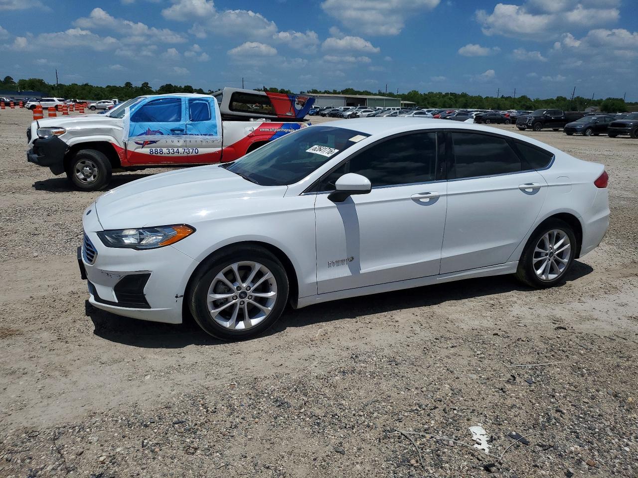 3FA6P0LU5KR269186 · 2019 FORD FUSION