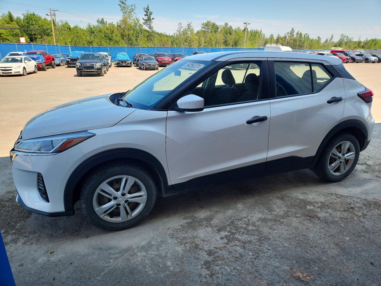 3N1CP5BV2ML477135 · 2021 NISSAN KICKS