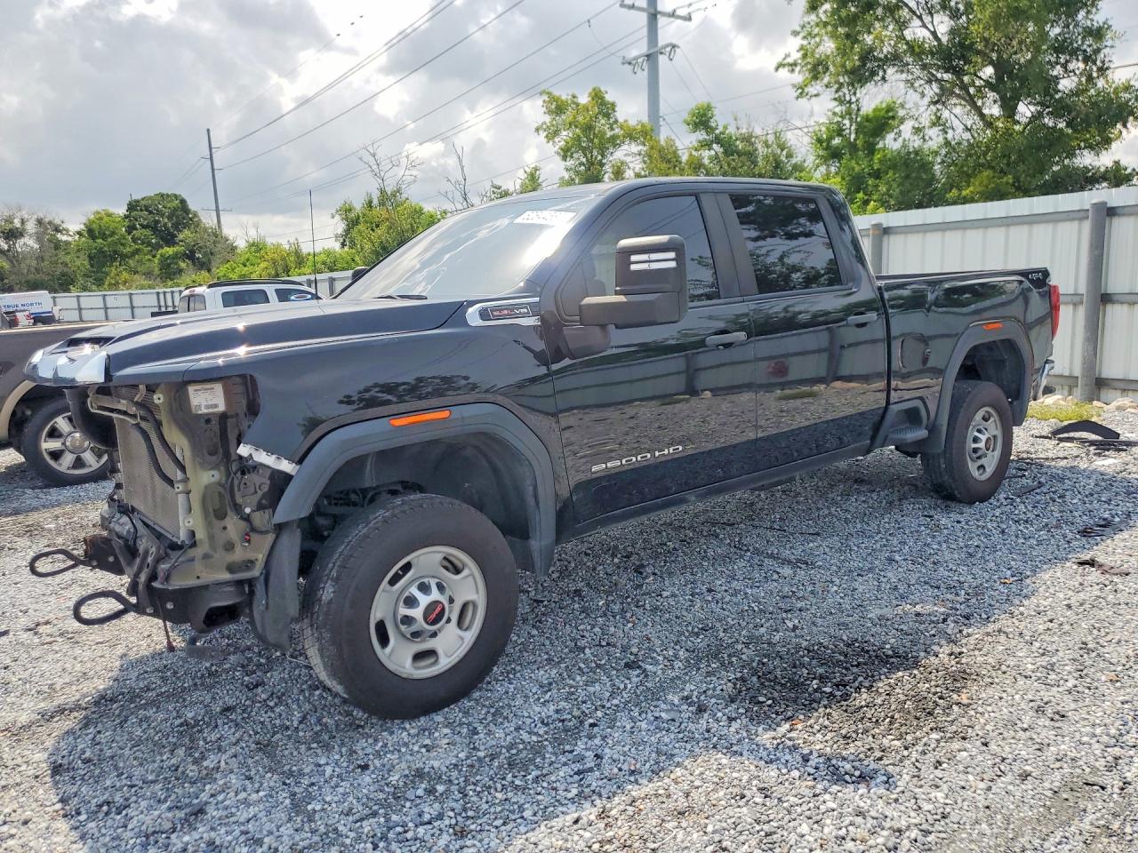 1GT49LE72NF284766 · 2022 GMC SIERRA