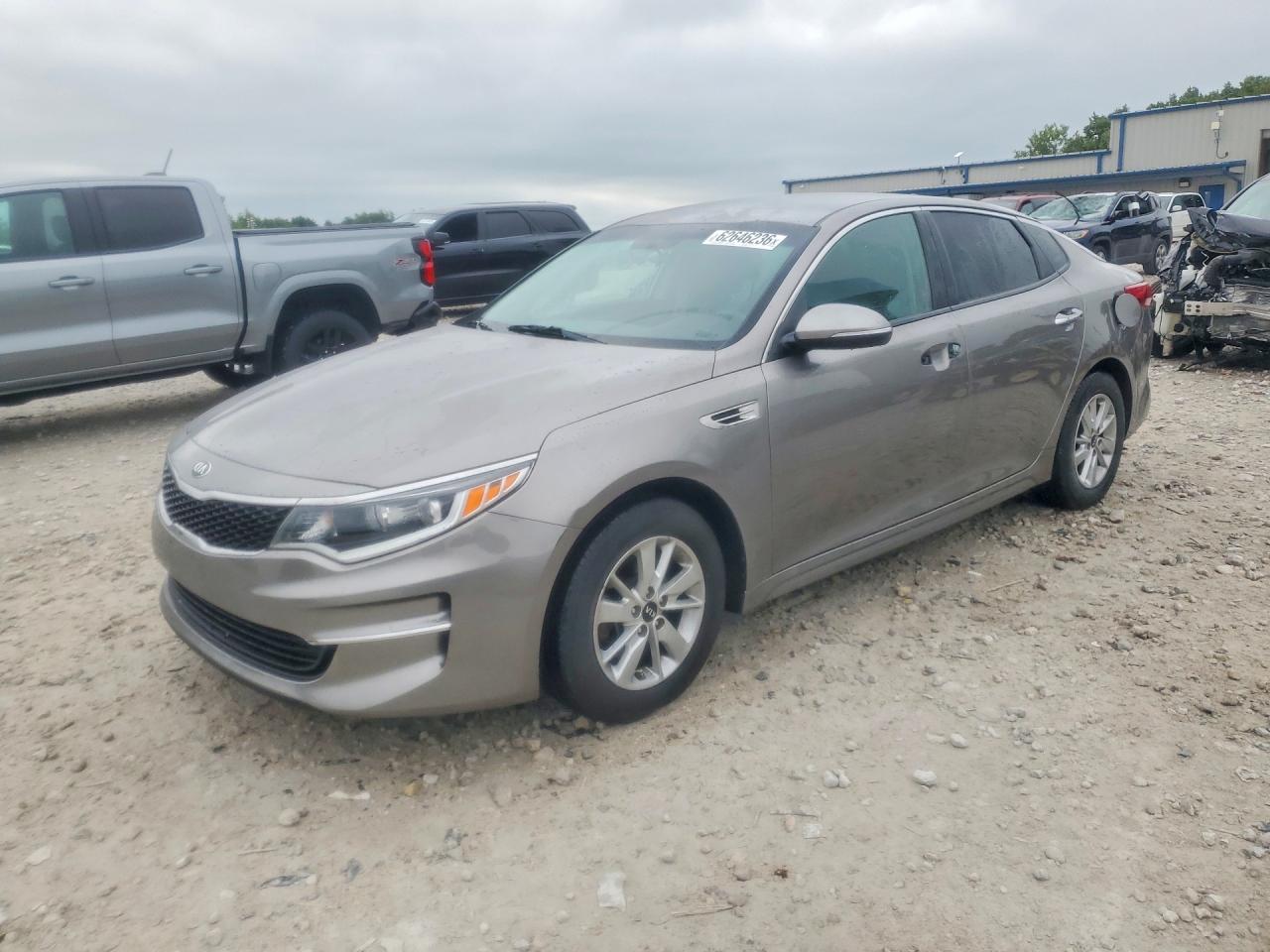 5XXGT4L3XHG149500 · 2017 KIA OPTIMA