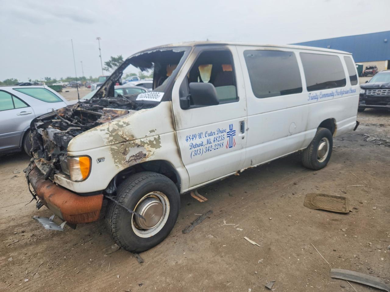 1FBSS31L42HB40347 · 2002 FORD ECONOLINE E350