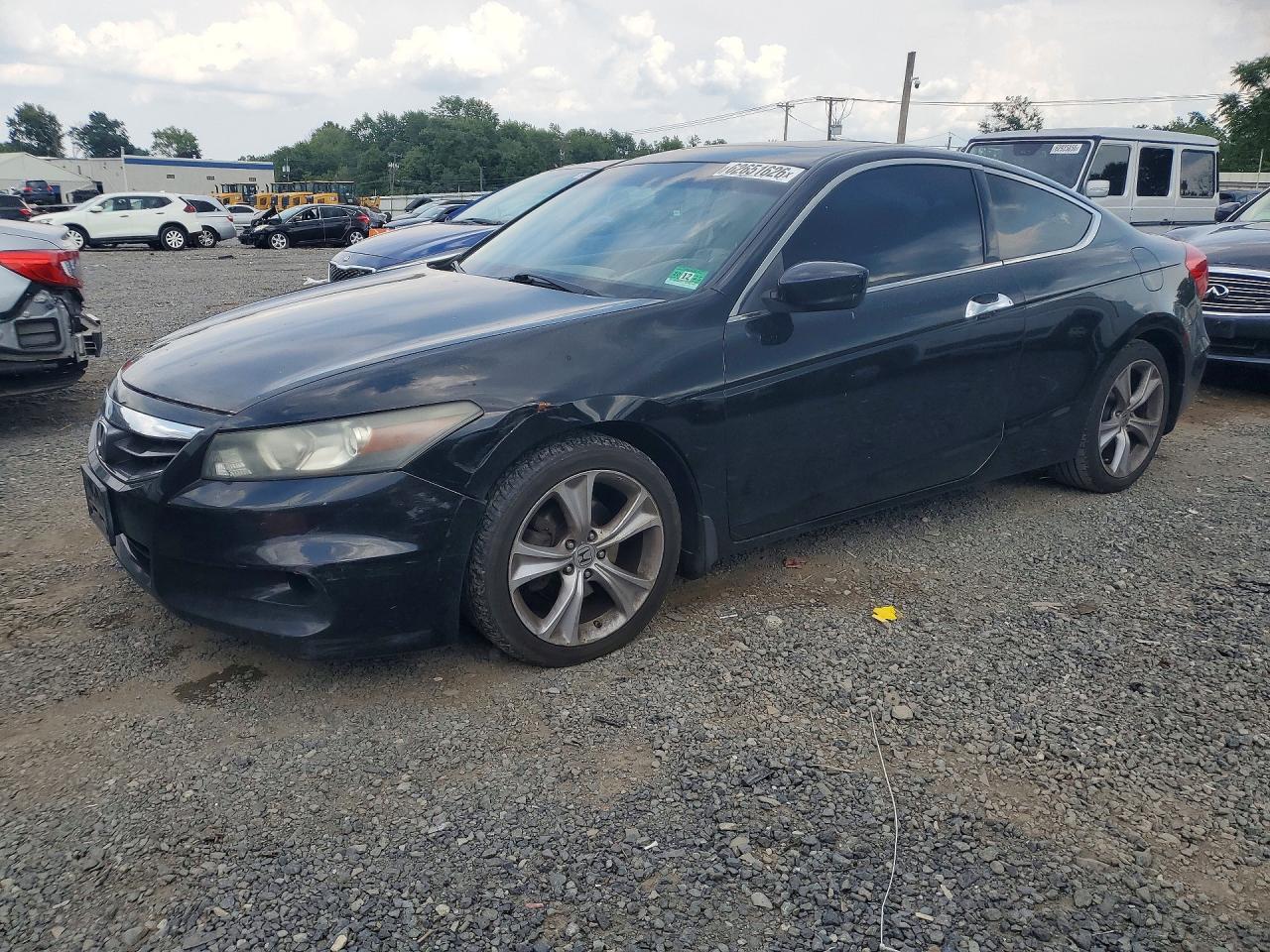 1HGCS2B88BA001238 · 2011 HONDA ACCORD