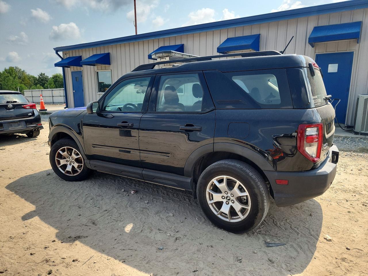 3FMCR9A63NRD09216 · 2022 FORD BRONCO SPORT · 2/13