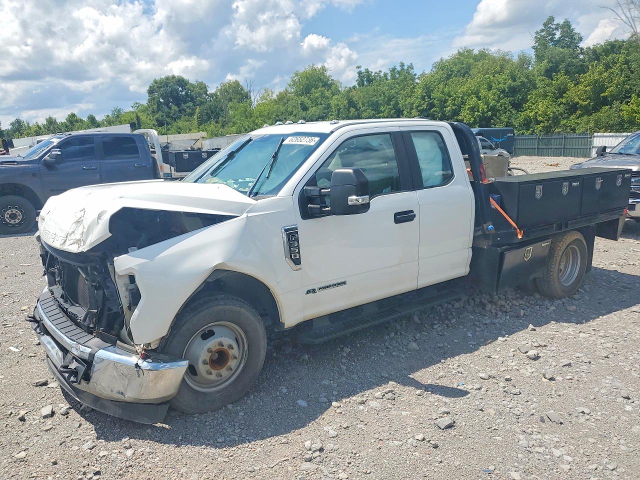 1FD8X3GT4NED37678 · 2022 FORD F350