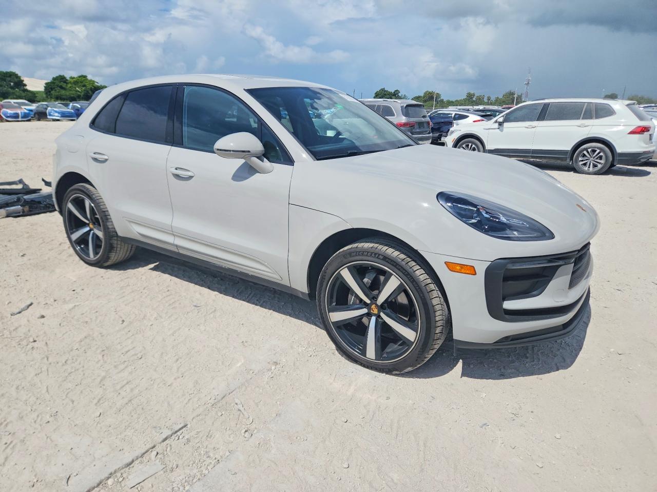 WP1AA2A59PLB12794 · 2023 PORSCHE MACAN · 4/14