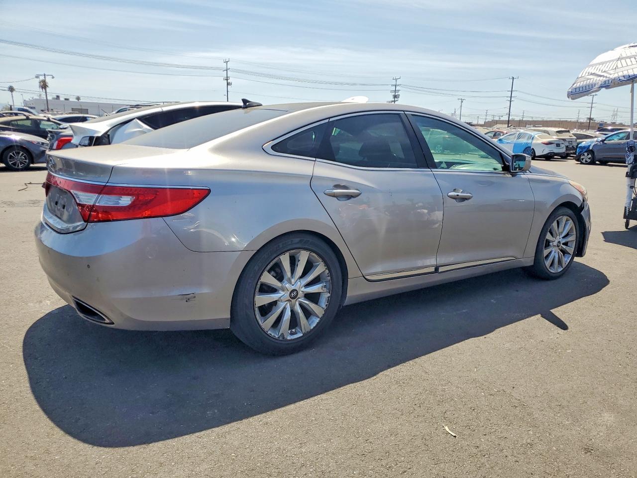 KMHFH4JG3CA179456 · 2012 HYUNDAI AZERA · 3/12