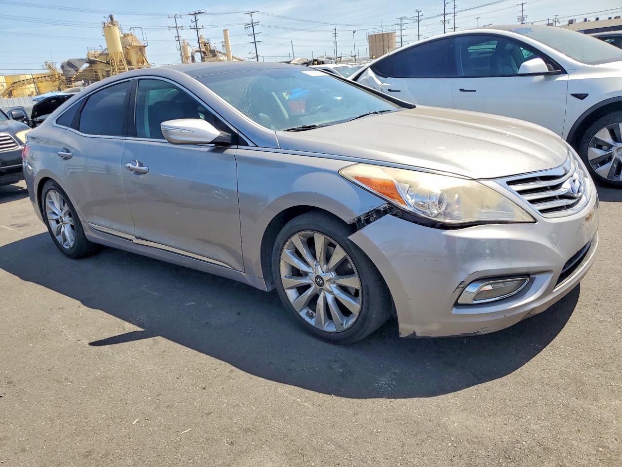 KMHFH4JG3CA179456 · 2012 HYUNDAI AZERA · 4/12