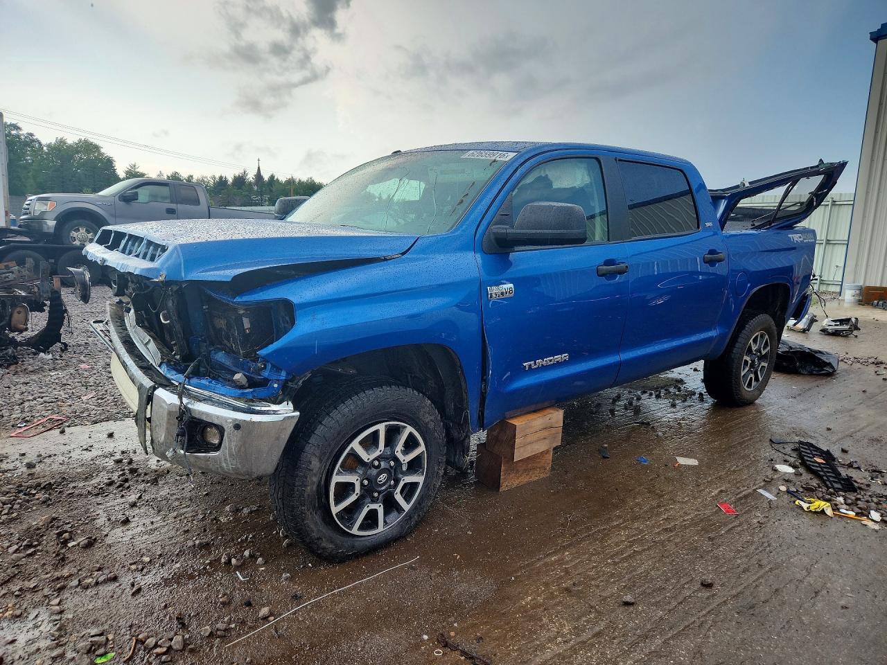 5TFDW5F1XJX771166 · 2018 TOYOTA TUNDRA