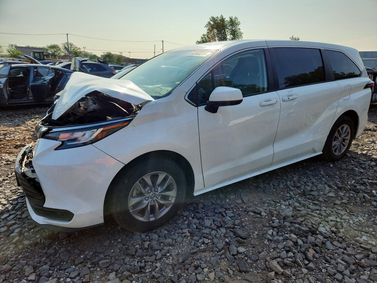5TDKRKEC5NS128123 · 2022 TOYOTA SIENNA