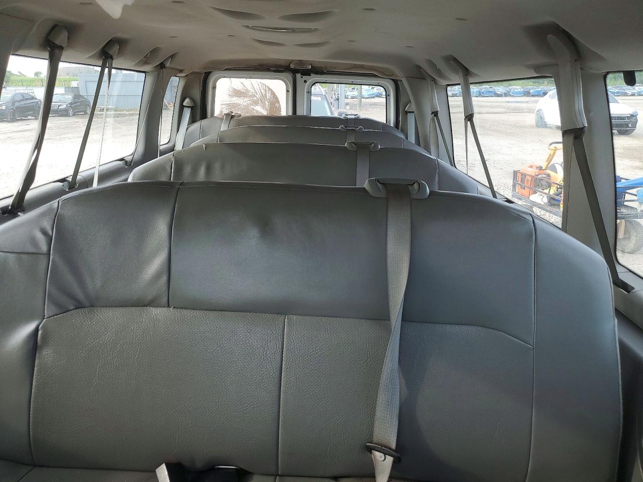 1FBSS31L48DA66069 · 2008 FORD ECONOLINE · 10/13