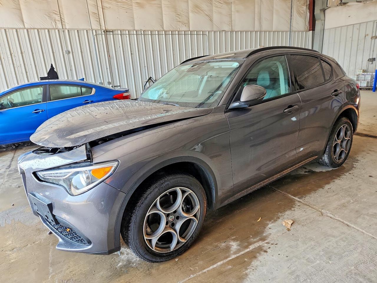 ZASFAKPN1J7B76902 · 2018 ALFA ROMEO STELVIO