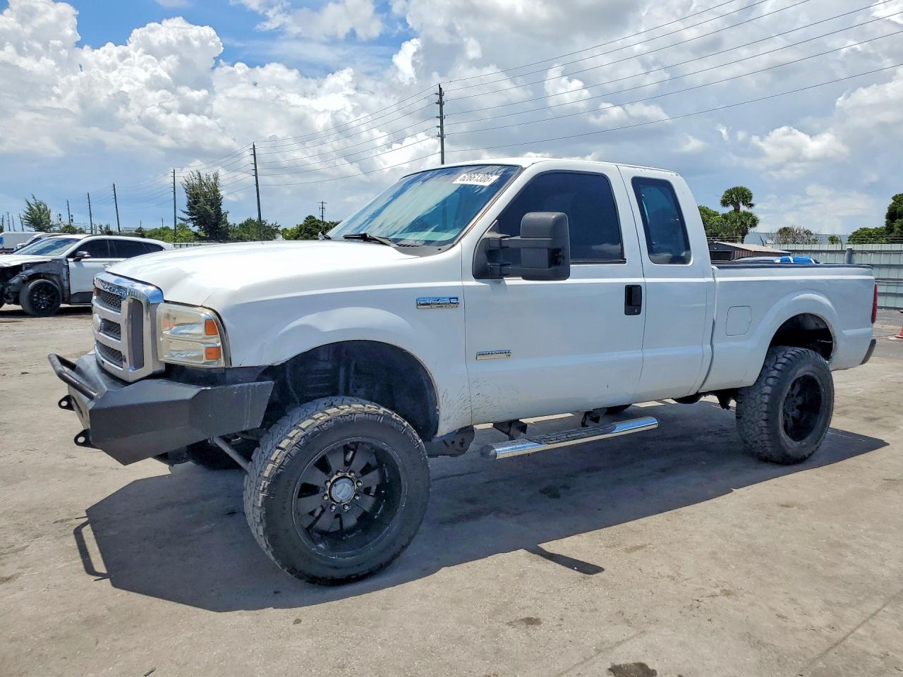 1FTSX21PX5EB30468 · 2005 FORD F250