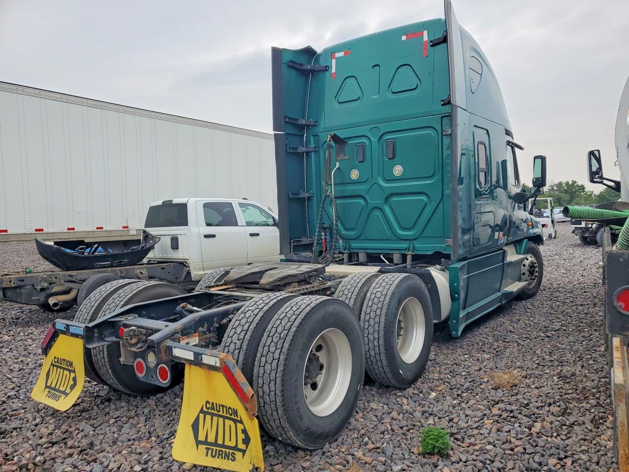 3AKJGLDR9HSHP0976 · 2017 FREIGHTLINER CASCADIA 125 · 3/14