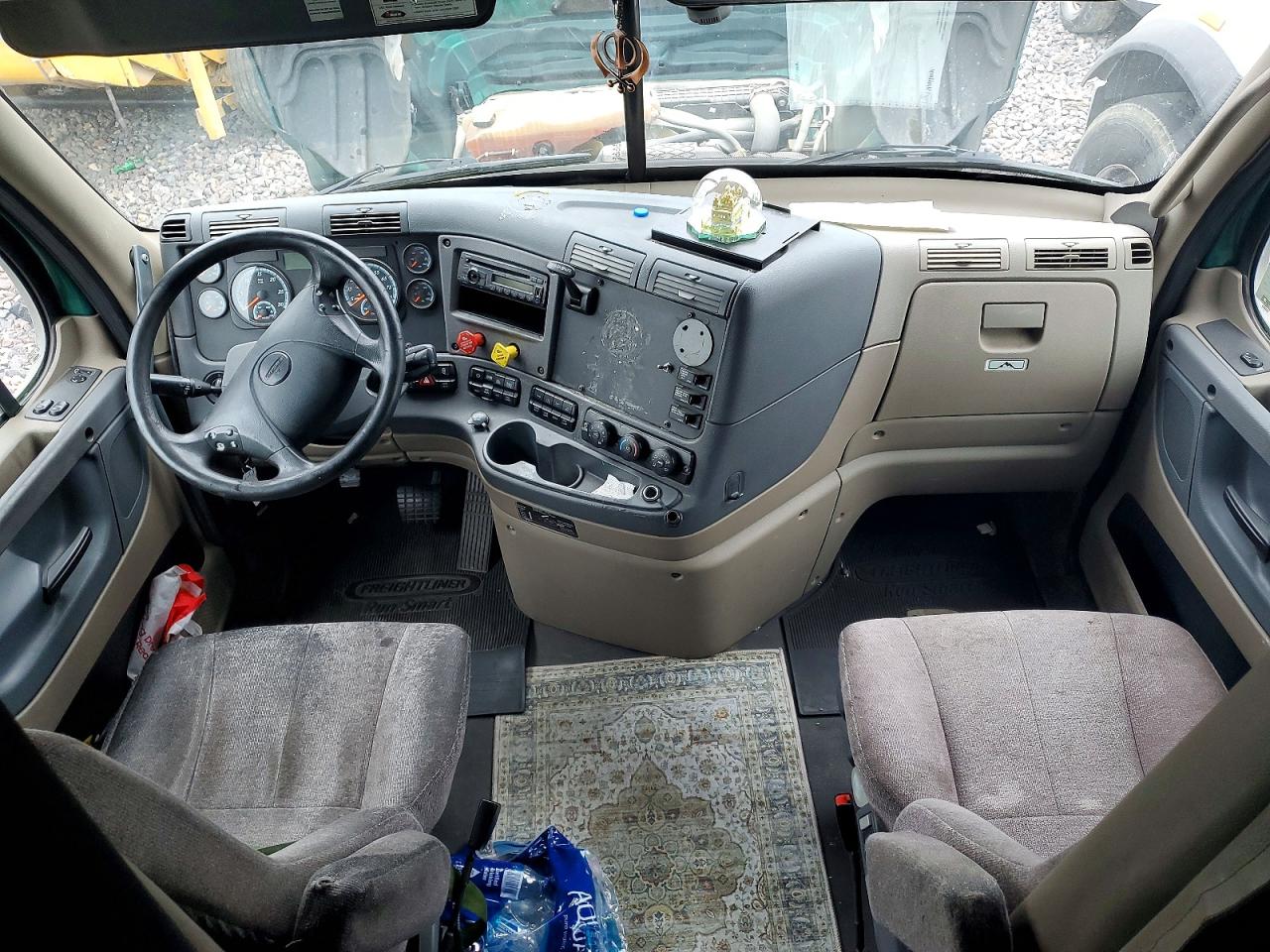 3AKJGLDR9HSHP0976 · 2017 FREIGHTLINER CASCADIA 125 · 8/14