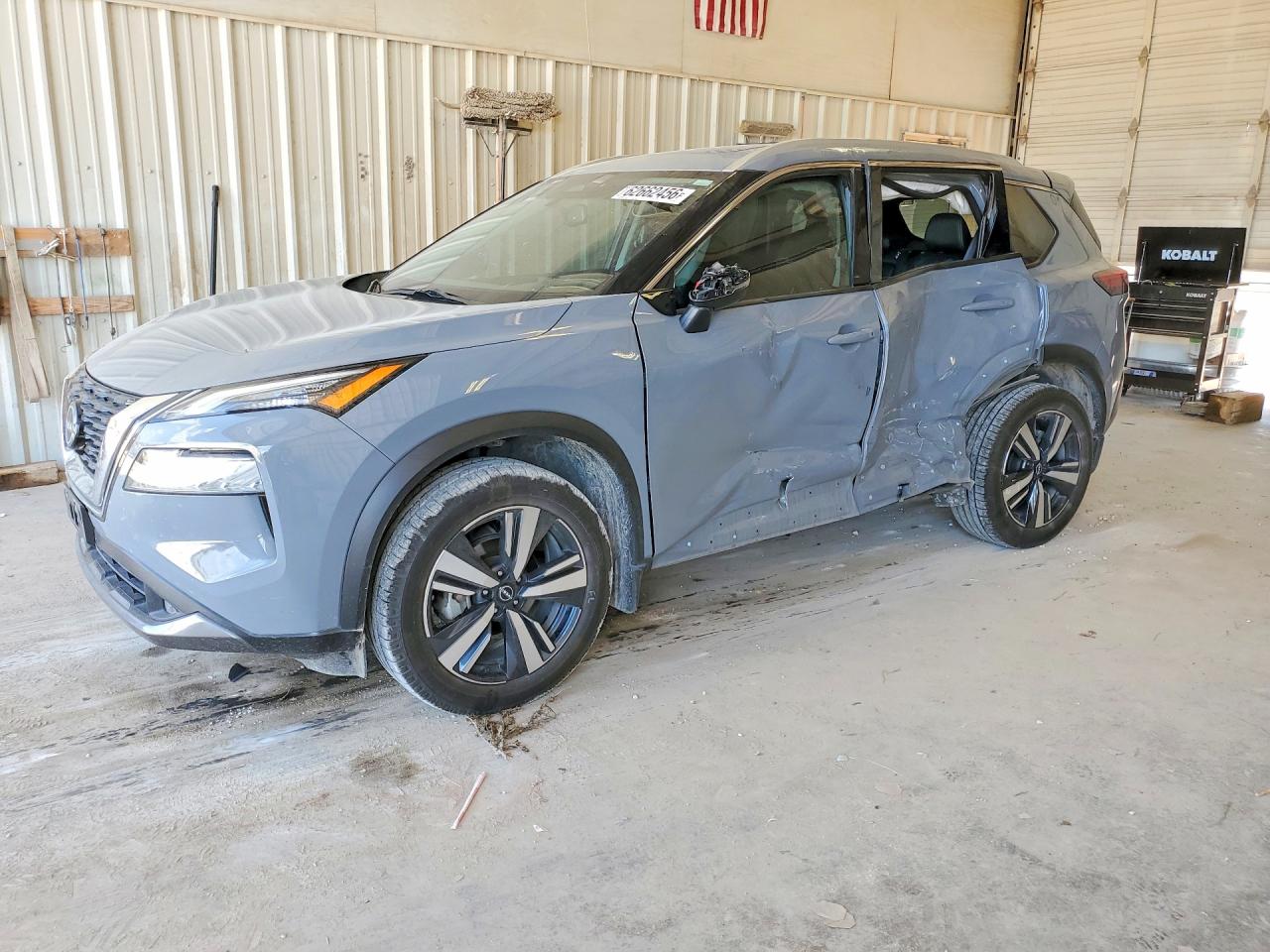 5N1BT3CA3NC711988 · 2022 NISSAN ROGUE