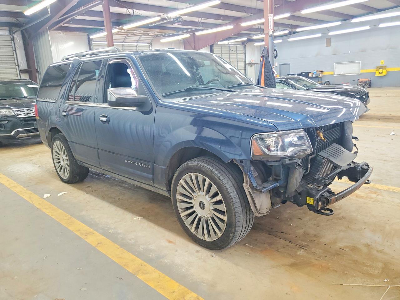 5LMJJ2JT7HEL09834 · 2017 LINCOLN NAVIGATOR · 4/12