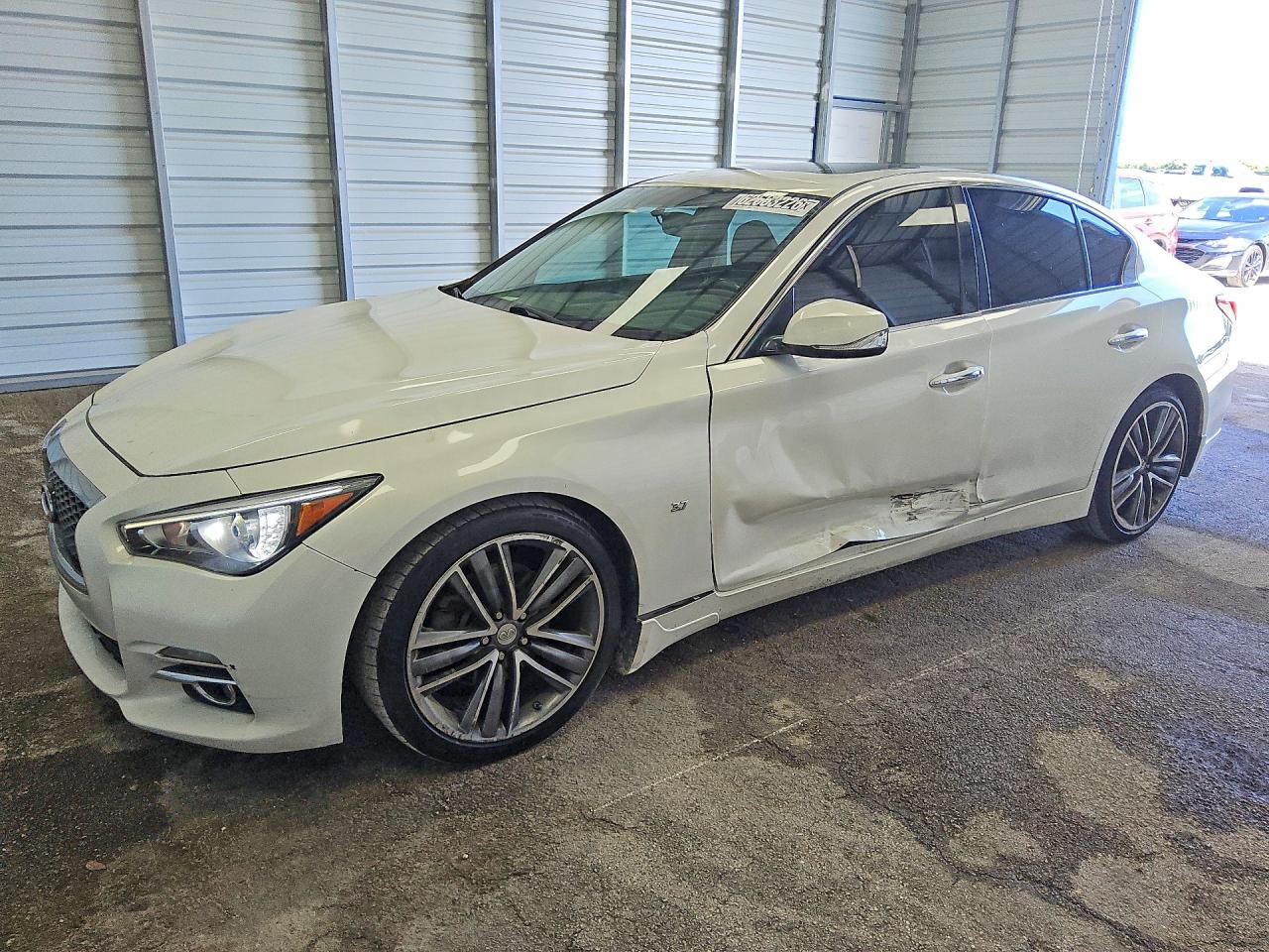 2015 INFINITI Q50