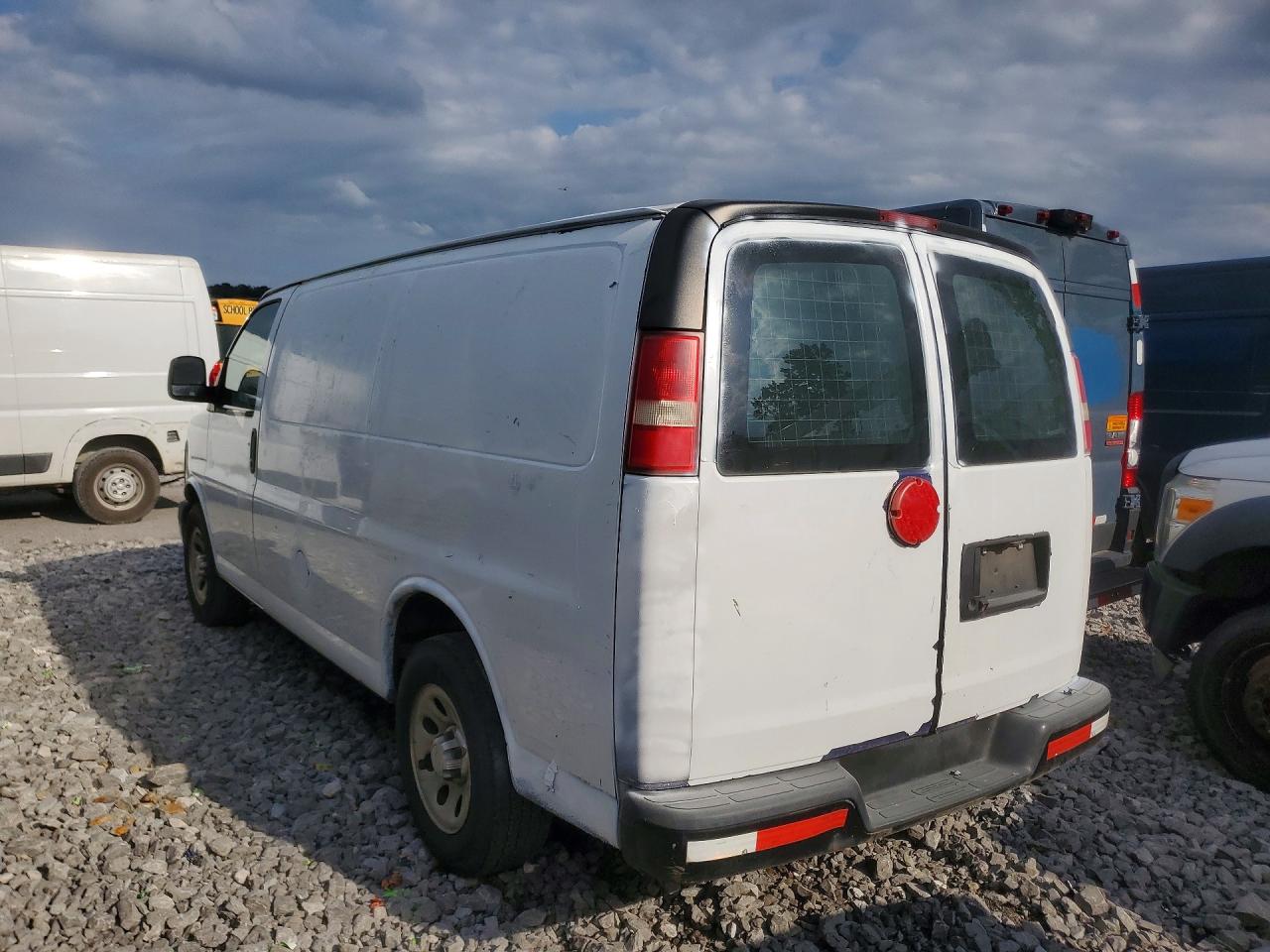 1GCSGAFX4E1153853 · 2014 CHEVROLET EXPRESS G1500 · 2/13