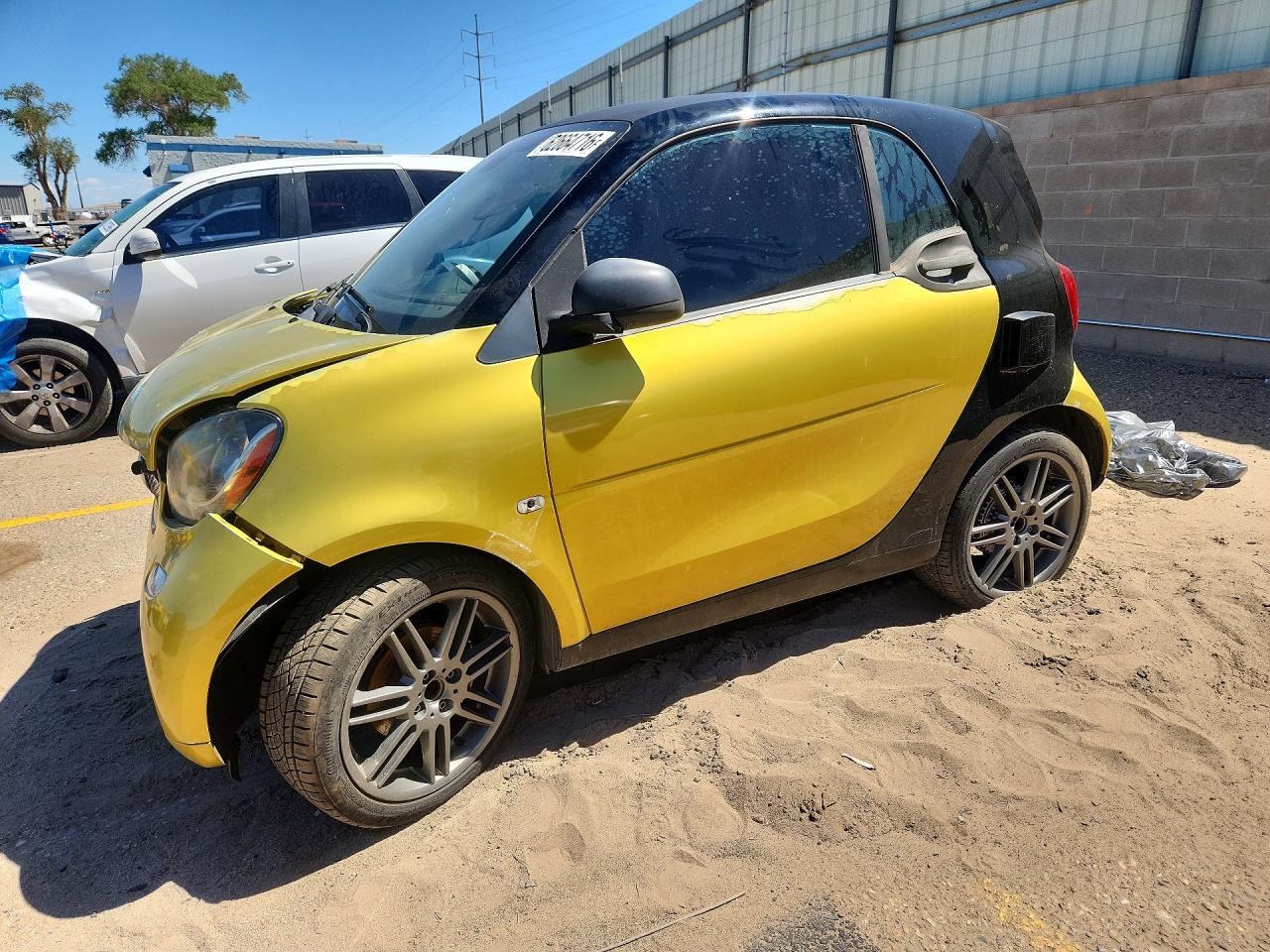 WMEFJ5DA7GK071929 · 2016 SMART FORTWO