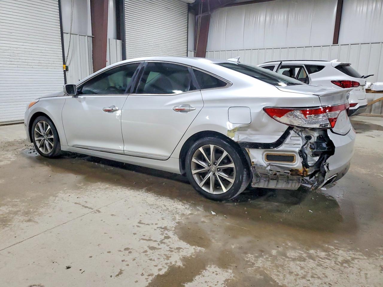 KMHFG4JGXGA506783 · 2016 HYUNDAI AZERA · 2/13