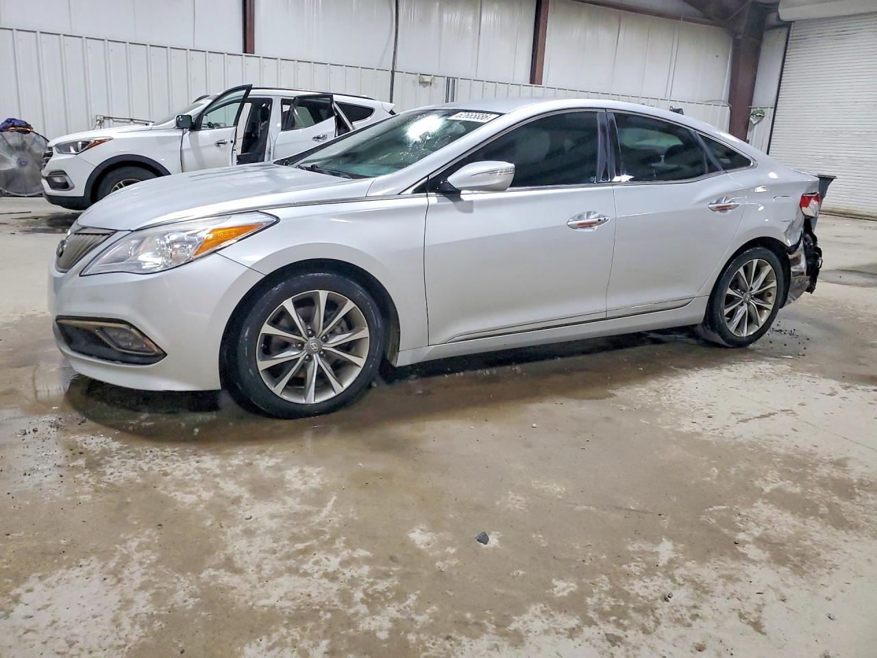 2016 HYUNDAI AZERA