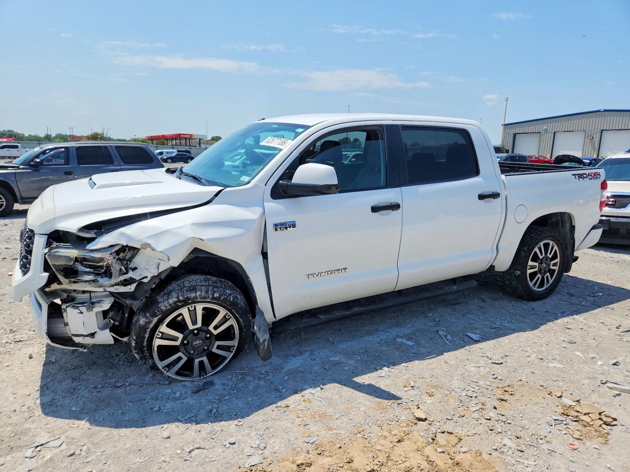 5TFDW5F13JX766908 · 2018 TOYOTA TUNDRA