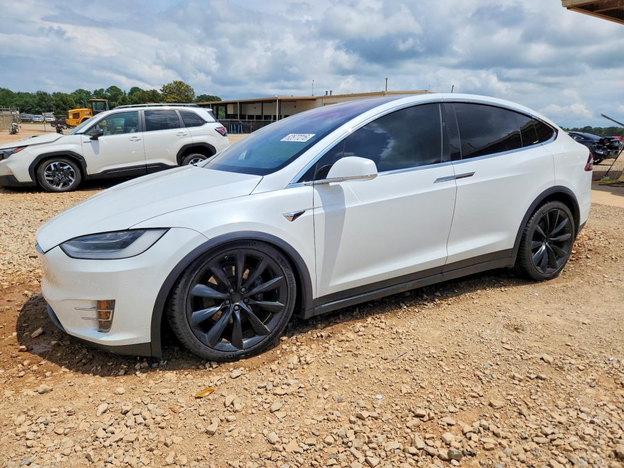 5YJXCBE2XLF300064 · 2020 TESLA MODEL X