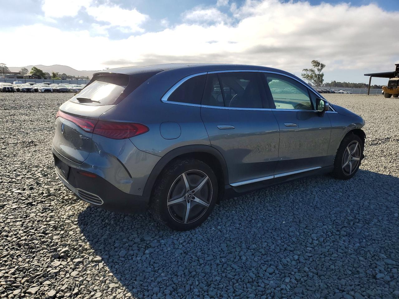 4JGGM1CB2PA038870 · 2023 MERCEDES-BENZ EQE SUV · 3/14