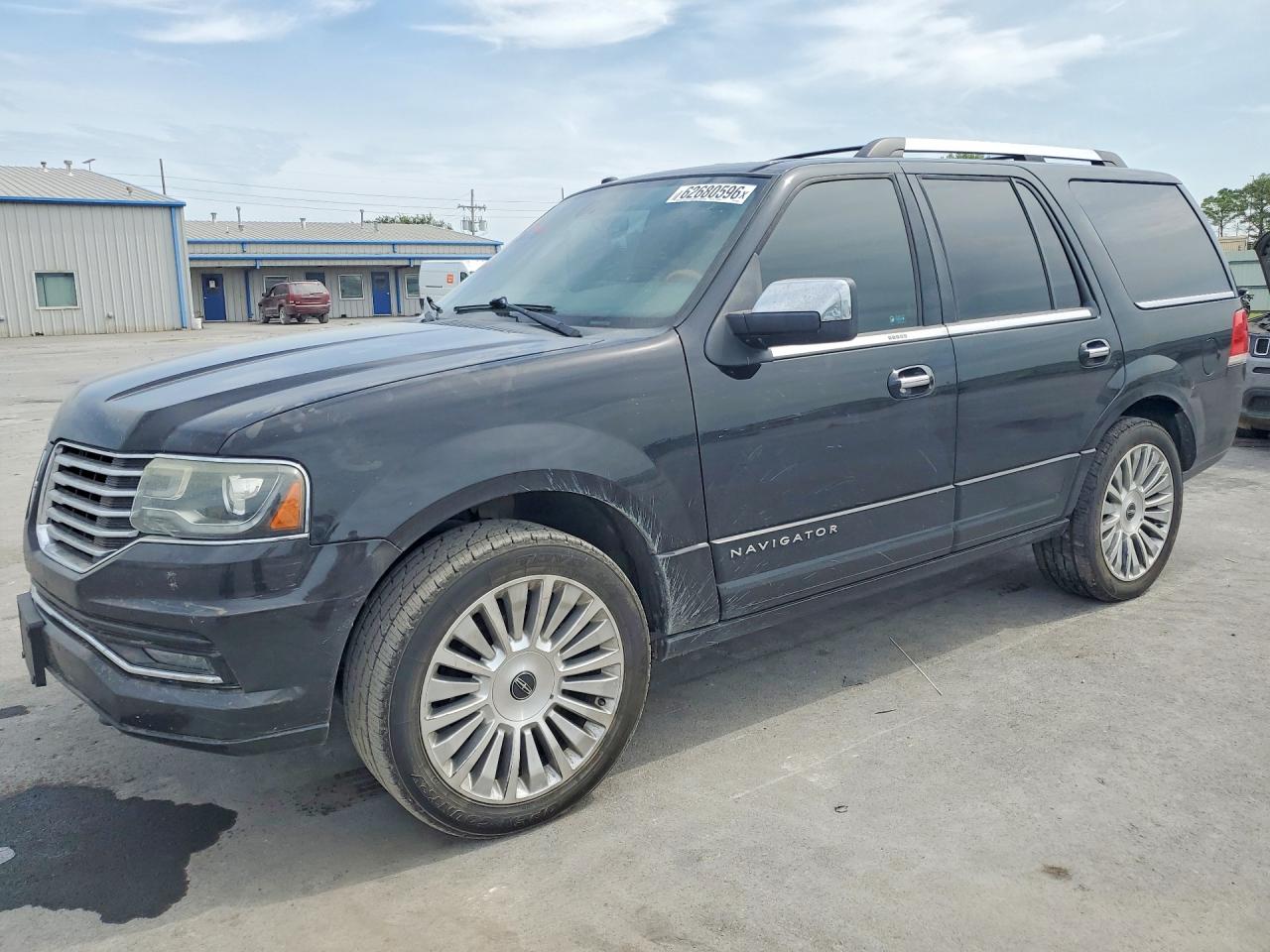 5LMJJ2KT5GEL05892 · 2016 LINCOLN NAVIGATOR