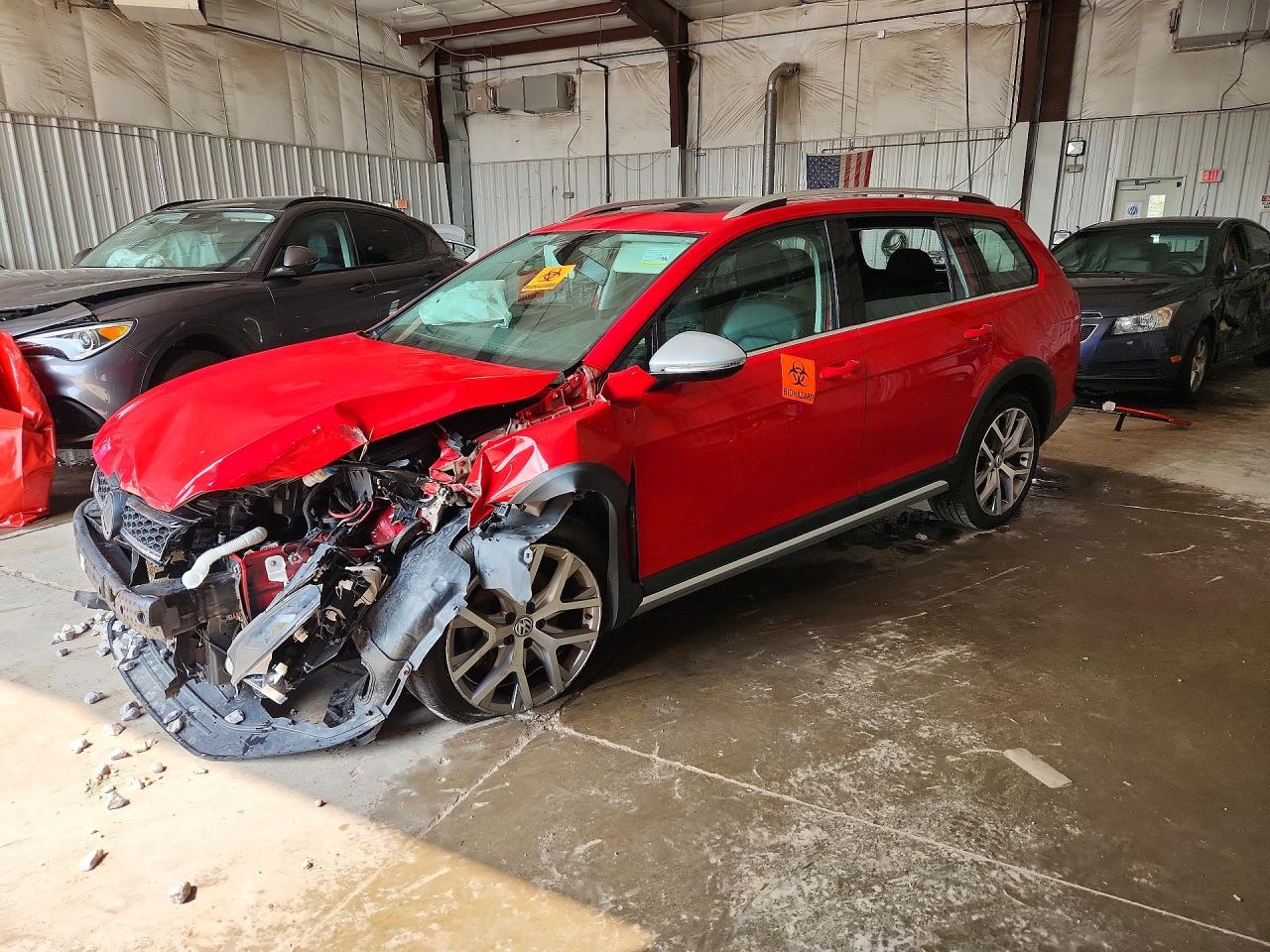 2017 VOLKSWAGEN GOLF ALLTRACK