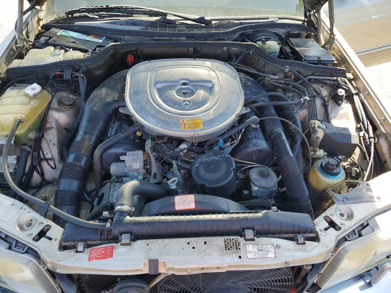 WDBCA39D2JA394998 · 1988 MERCEDES-BENZ 560 · 11/12