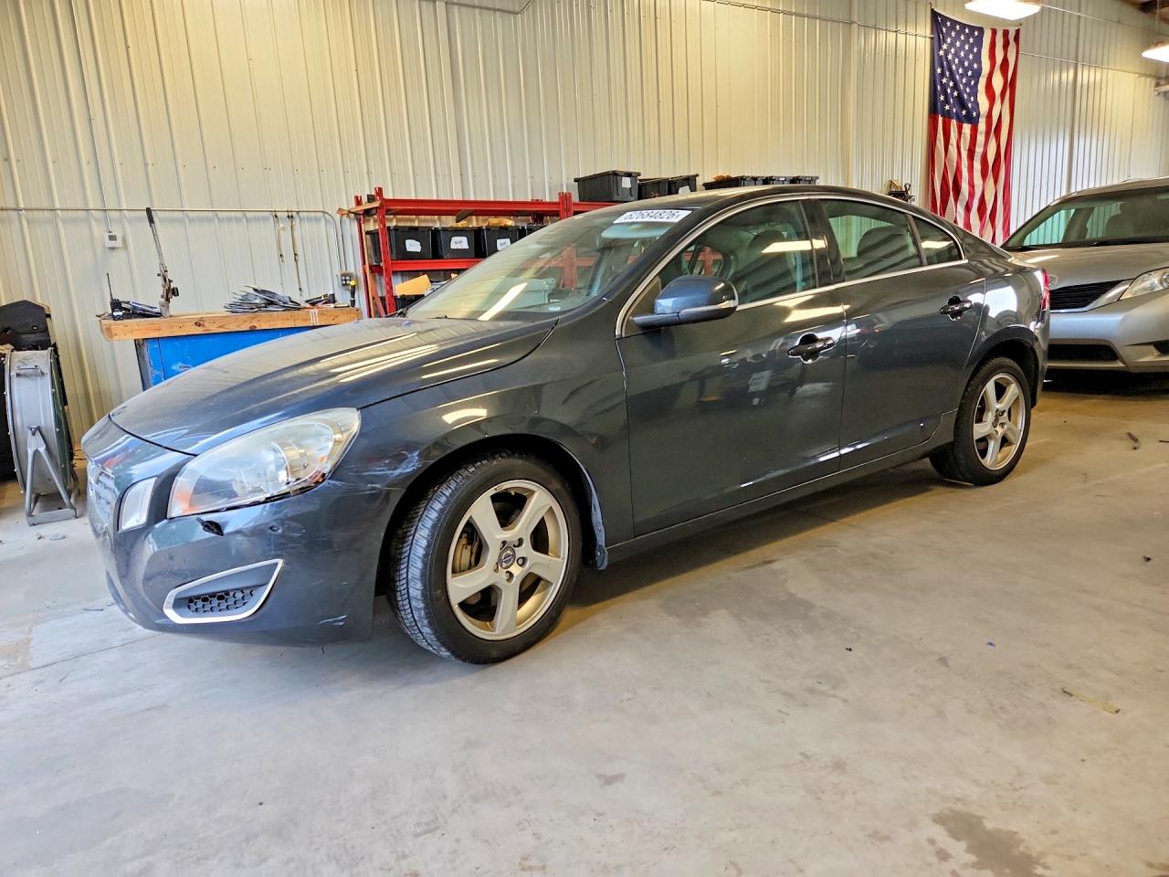 YV1612FHXD1229957 · 2013 VOLVO S60