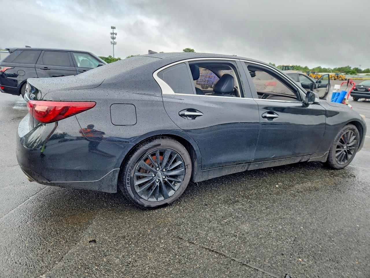 JN1EV7AR4JM431564 · 2018 INFINITI Q50 · 3/12