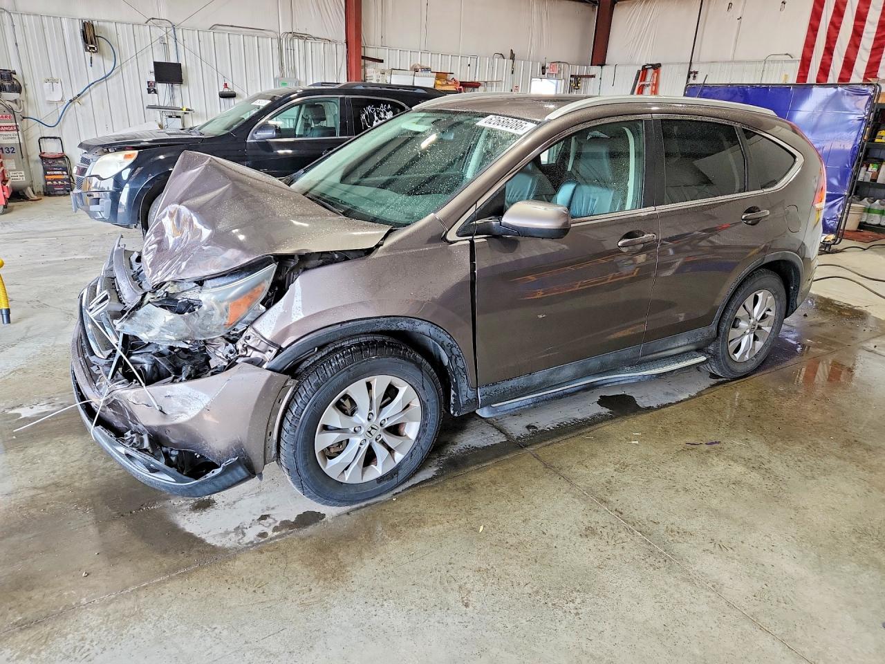 2HKRM4H74EH633938 · 2014 HONDA CR-V