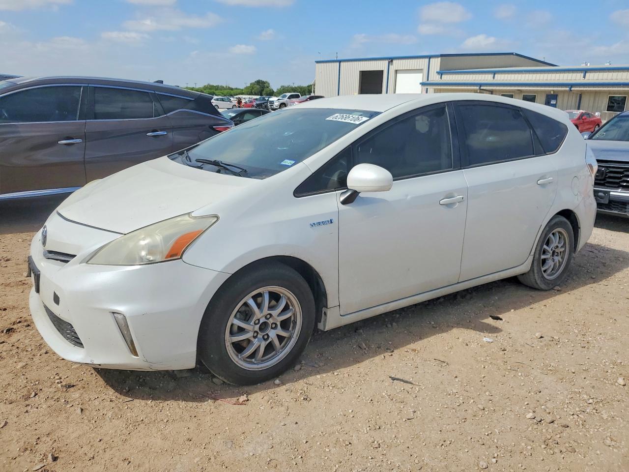 JTDZN3EU3E3311532 · 2014 TOYOTA PRIUS V