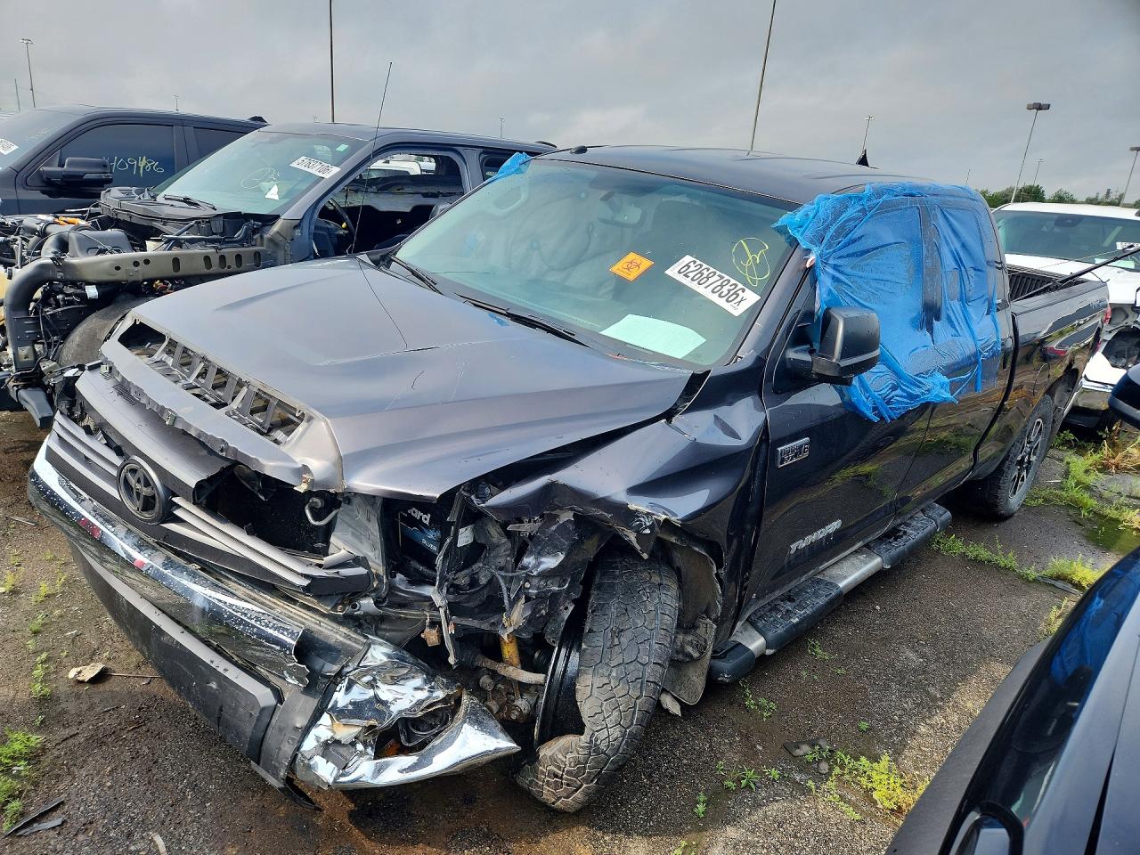 5TFUW5F16FX451754 · 2015 TOYOTA TUNDRA