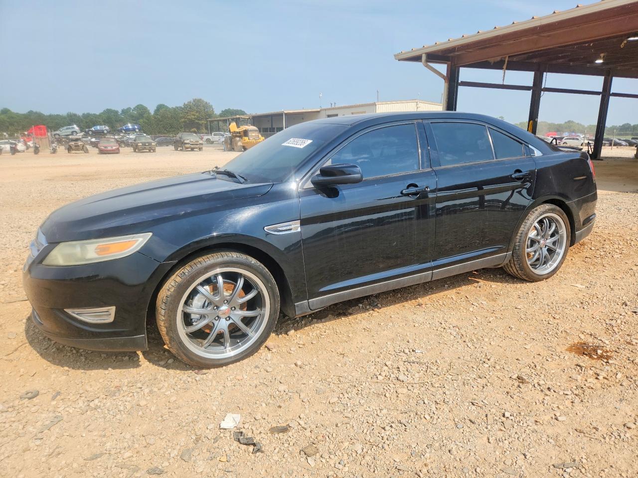 2011 FORD TAURUS