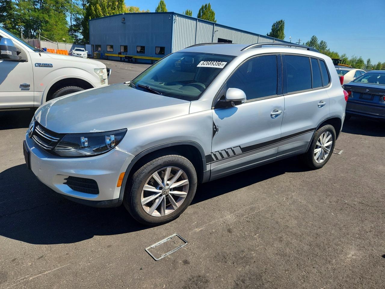 WVGBV7AX2HK051719 · 2017 VOLKSWAGEN TIGUAN